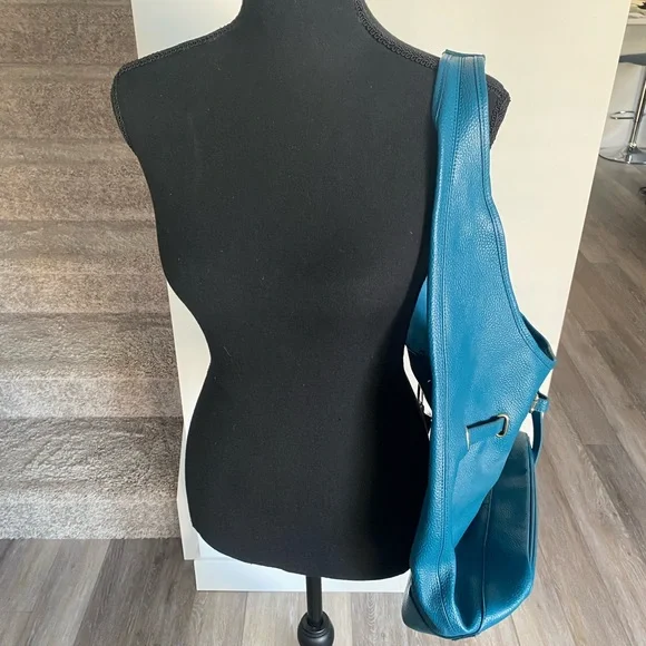 Fefe %100 soft leather purse - Picture 2 of 6